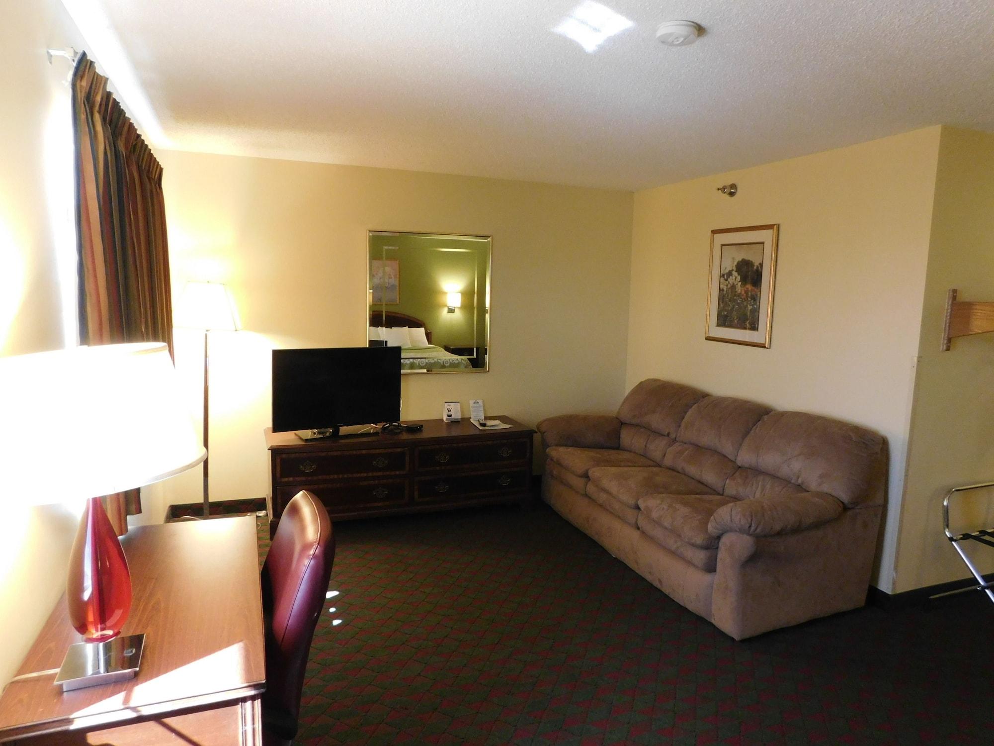 Days Inn By Wyndham Lexington Ne Exterior foto